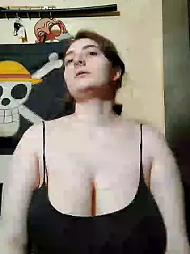 Snapshot of Snowbunnycake_131 chatting on January 9, 12:57 am Snowbunnycake 131 online show from January 9, 12:57 am