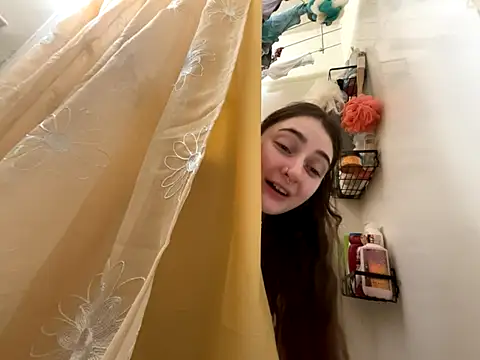 Snowbunnycake 131 online show from January 9, 9:27 am