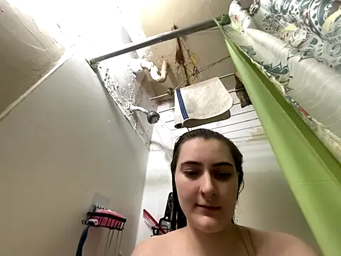 Snowbunnycake 131 online show from November 29, 1:33 pm