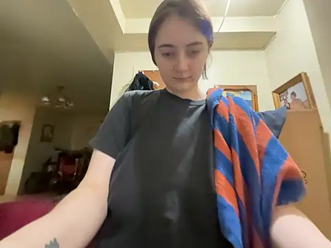 Snowbunnycake 131 online show from January 8, 2:12 pm