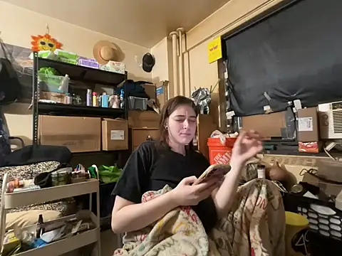 Snowbunnycake 131 online show from May 25, 1:16 am