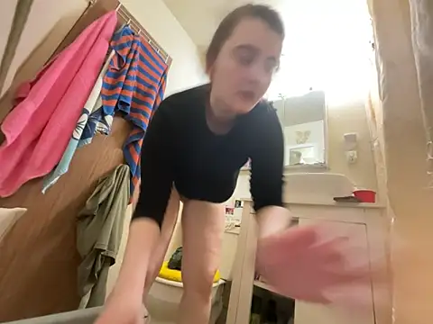 Snowbunnycake 131 online show from March 12, 1:59 pm