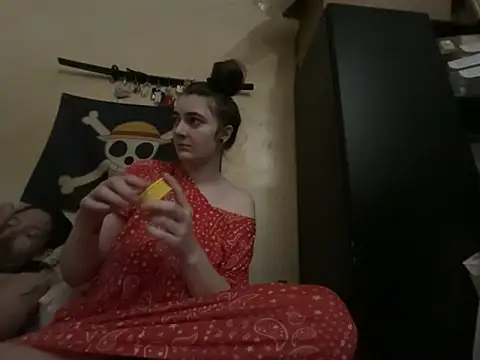 Snowbunnycake 131 online show from May 6, 1:37 pm