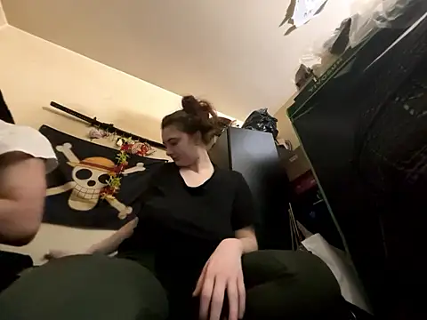 Snowbunnycake 131 online show from January 14, 5:11 am