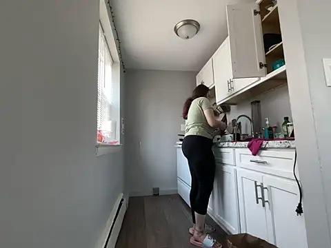 Snowbunnycake 131 online show from November 24, 8:20 pm