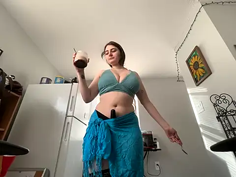 Snapshot of Snowbunnycake_131 chatting on October 28, 8:08 pm Snowbunnycake 131 online show from October 28, 8:08 pm