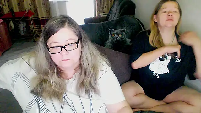 Snapshot of sex2 chatting on July 19, 2:53 am sex2 online show from July 19, 2:53 am
