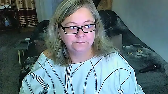 sex2 online show from October 18, 11:40 pm
