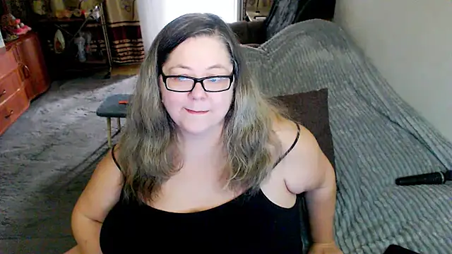 Snapshot of sex2 chatting on June 14, 3:30 am sex2 online show from June 14, 3:30 am