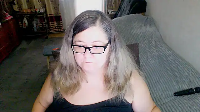Snapshot of sex2 chatting on June 27, 2:17 am sex2 online show from June 27, 2:17 am