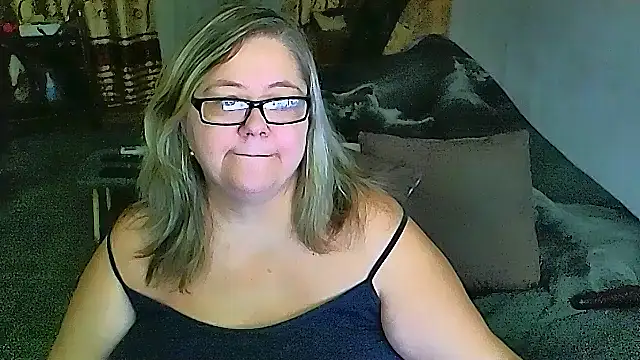 sex2 online show from November 30, 7:25 pm