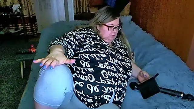 sex2 online show from March 19, 7:51 am