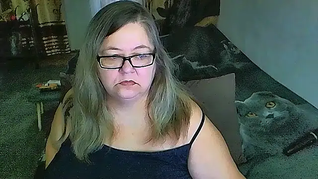 sex2 online show from May 4, 10:45 pm