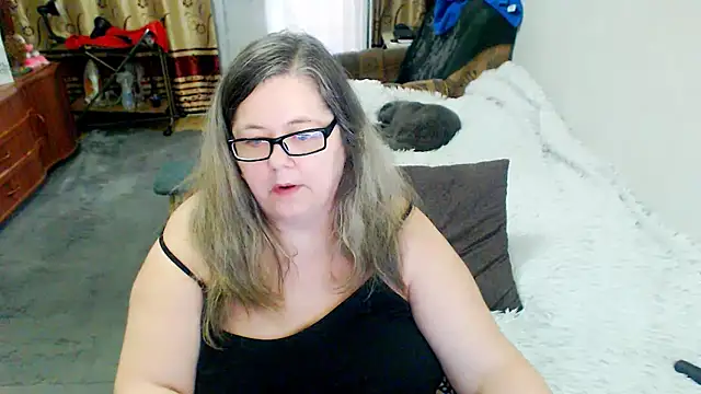 Snapshot of sex2 chatting on June 5, 6:52 am sex2 online show from June 5, 6:52 am
