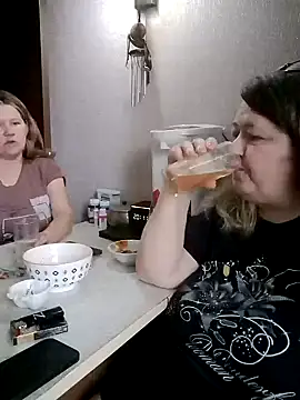 Snapshot of sex2 chatting on June 26, 12:11 pm sex2 online show from June 26, 12:11 pm