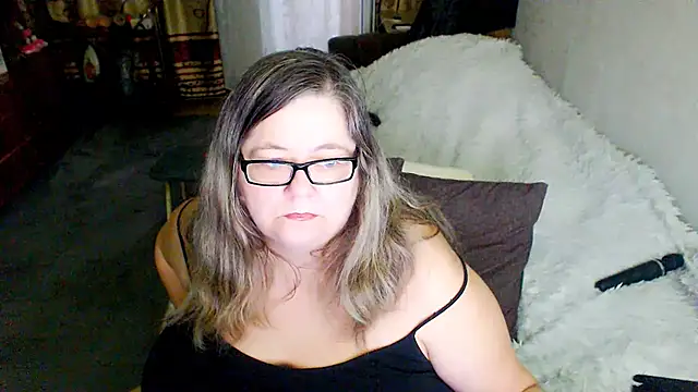 Snapshot of sex2 chatting on June 11, 12:32 am sex2 online show from June 11, 12:32 am