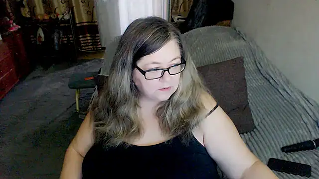 Snapshot of sex2 chatting on June 28, 12:17 am sex2 online show from June 28, 12:17 am