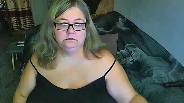 sex2 online show from October 14, 11:04 pm