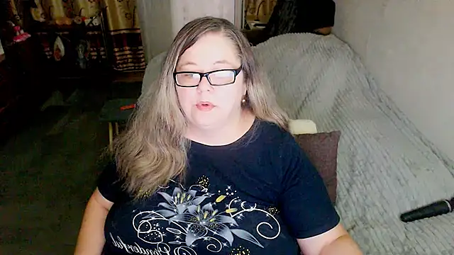 Snapshot of sex2 chatting on June 26, 12:05 am sex2 online show from June 26, 12:05 am