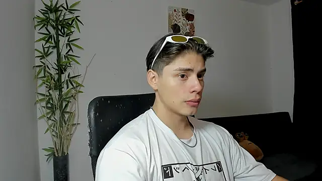 Giordano Russo online show from March 3, 2:54 am