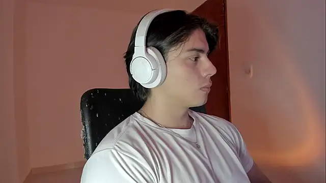 Giordano Russo online show from November 24, 9:59 pm