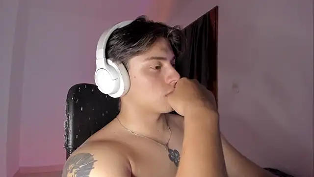 Giordano Russo online show from February 18, 11:34 pm