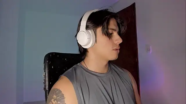 Giordano Russo online show from December 4, 11:15 pm