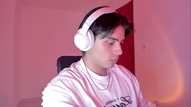 Giordano Russo online show from November 4, 8:45 pm