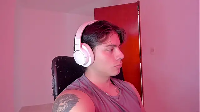 Giordano Russo online show from November 6, 8:57 pm