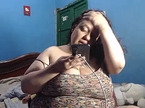 Lauren baby online show from July 2, 12:00 am