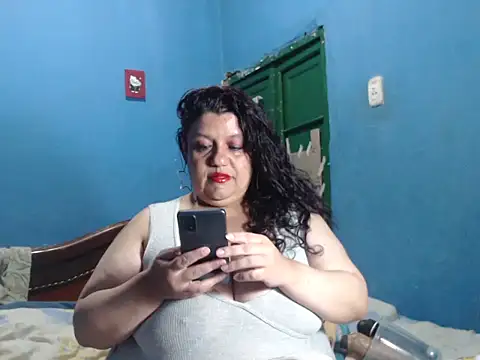 Lauren baby online show from February 6, 9:55 pm