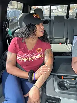 HaloRodeoLover2 online show from March 14, 2:45 pm