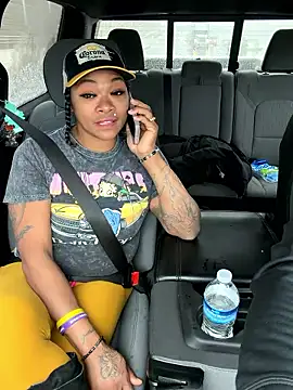 HaloRodeoLover2 online show from March 12, 5:28 pm