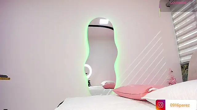 Snapshot of _kaarla_ chatting on November 21, 7:13 pm kaarla online show from November 21, 7:13 pm