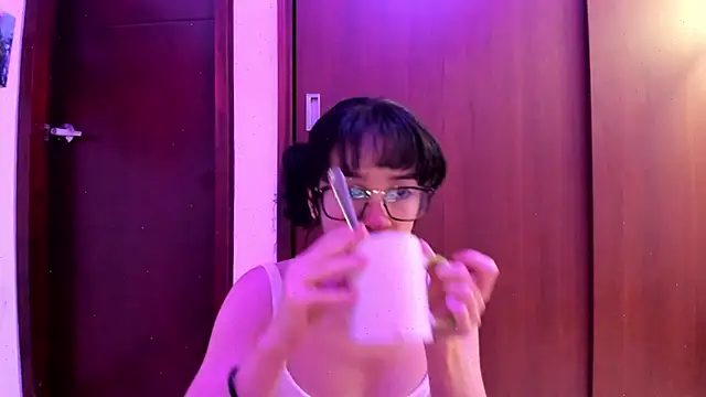  Lunnaa  online show from March 1, 1:53 am