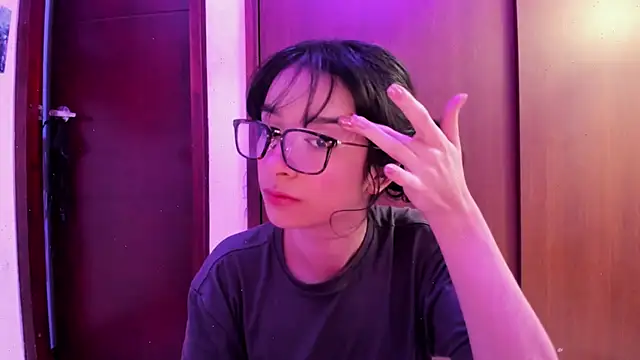  Lunnaa  online show from February 23, 1:57 am