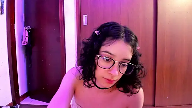  Lunnaa  online show from February 9, 4:57 am