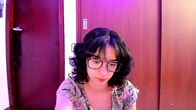  Lunnaa  online show from February 10, 12:41 am