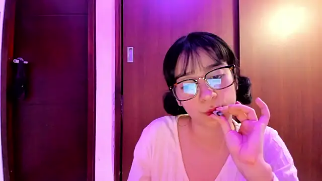  Lunnaa  online show from December 18, 3:26 am