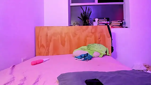  Lunnaa  online show from January 26, 1:52 am