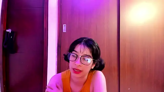  Lunnaa  online show from December 17, 5:51 am