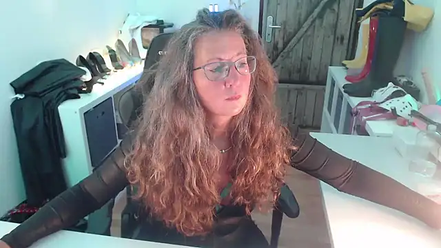 Snapshot of GeilesLuder75 chatting on June 17, 6:35 am GeilesLuder75 online show from June 17, 6:35 am