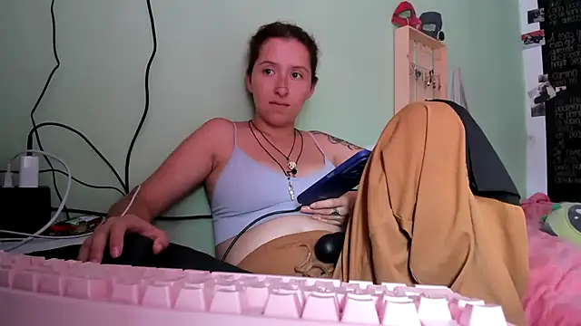 Snapshot of Ginger_Sweetty chatting on July 9, 6:40 pm Ginger Sweetty online show from July 9, 6:40 pm