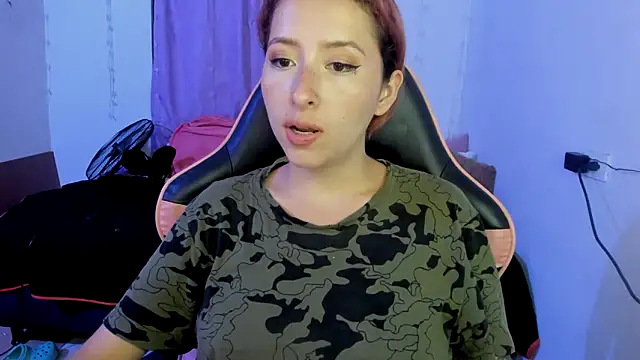 Snapshot of Ginger_Sweetty chatting on March 5, 11:49 pm Ginger Sweetty online show from March 5, 11:49 pm