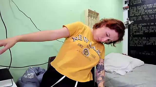 Snapshot of Ginger_Sweetty chatting on July 1, 11:05 pm Ginger Sweetty online show from July 1, 11:05 pm