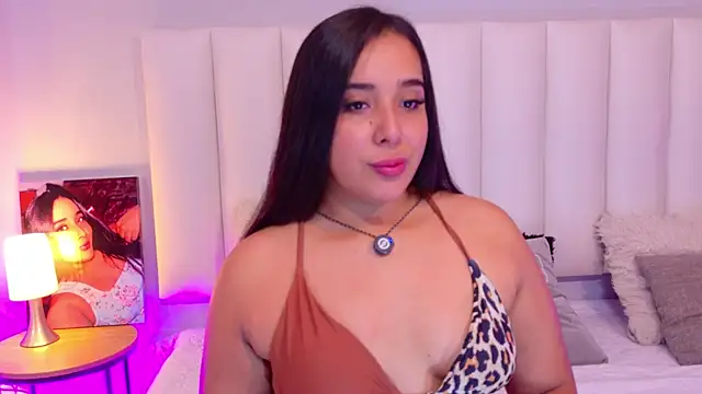 Snapshot of ValenScott1 chatting on June 13, 11:52 am ValenScott1 online show from June 13, 11:52 am