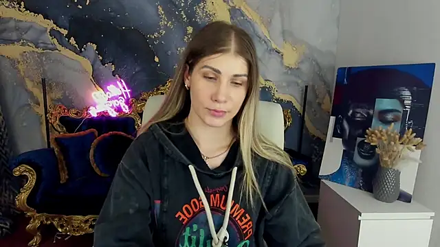 CassandraGood online show from March 16, 12:55 pm