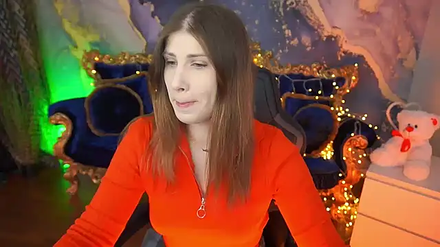 CassandraGood online show from April 11, 5:04 am