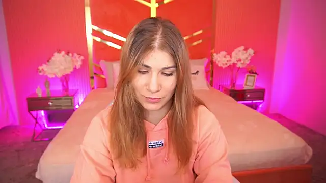 CassandraGood online show from September 22, 6:41 am