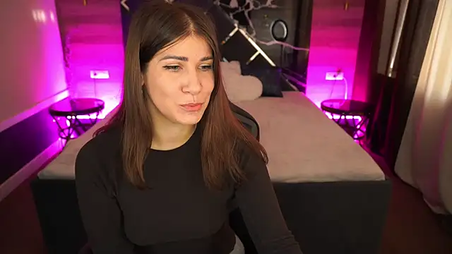 CassandraGood online show from November 14, 7:34 am